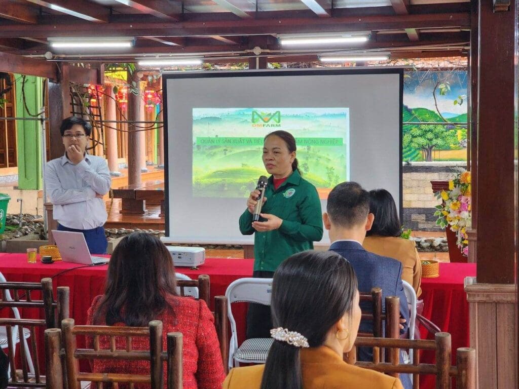 Hội nghị tập huấn nâng cao năng lực quản lý và tiêu thụ sản phẩm chè.